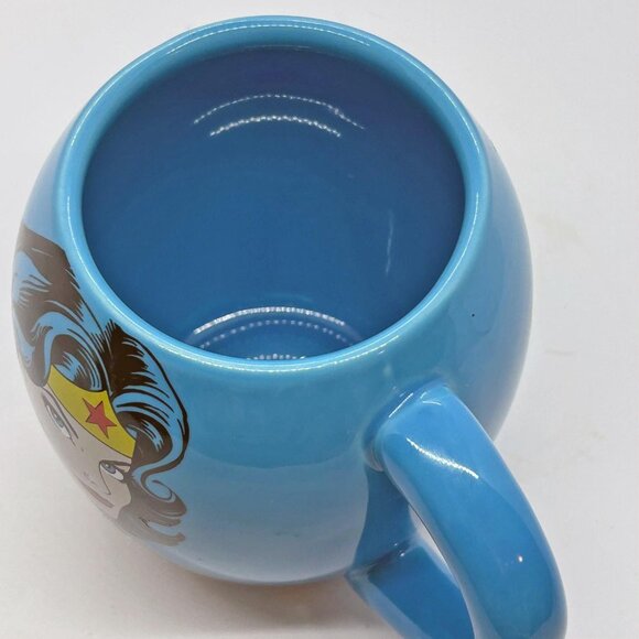 New DC Comics Wonder Woman Oval blue coffee mug - Picture 8 of 8